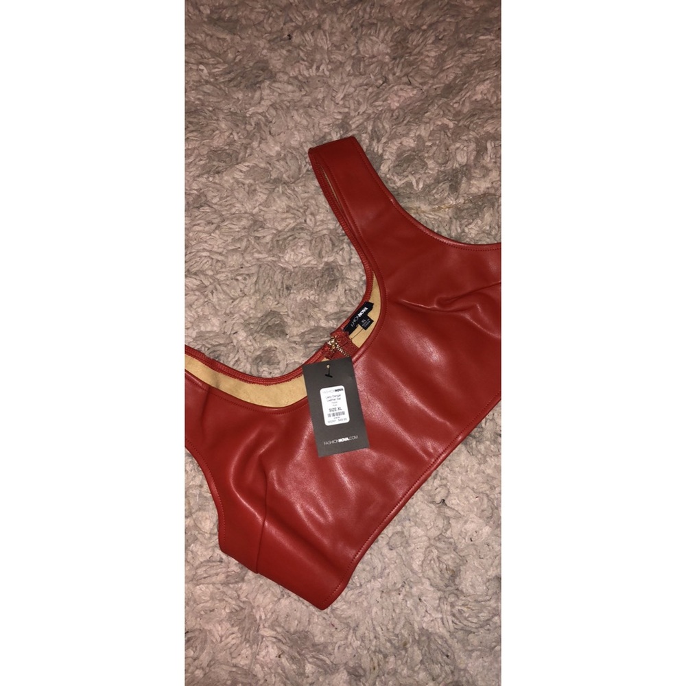 ⭐️ 3 BRAND NEW FASHIONNOVA CLOTHING ⭐️